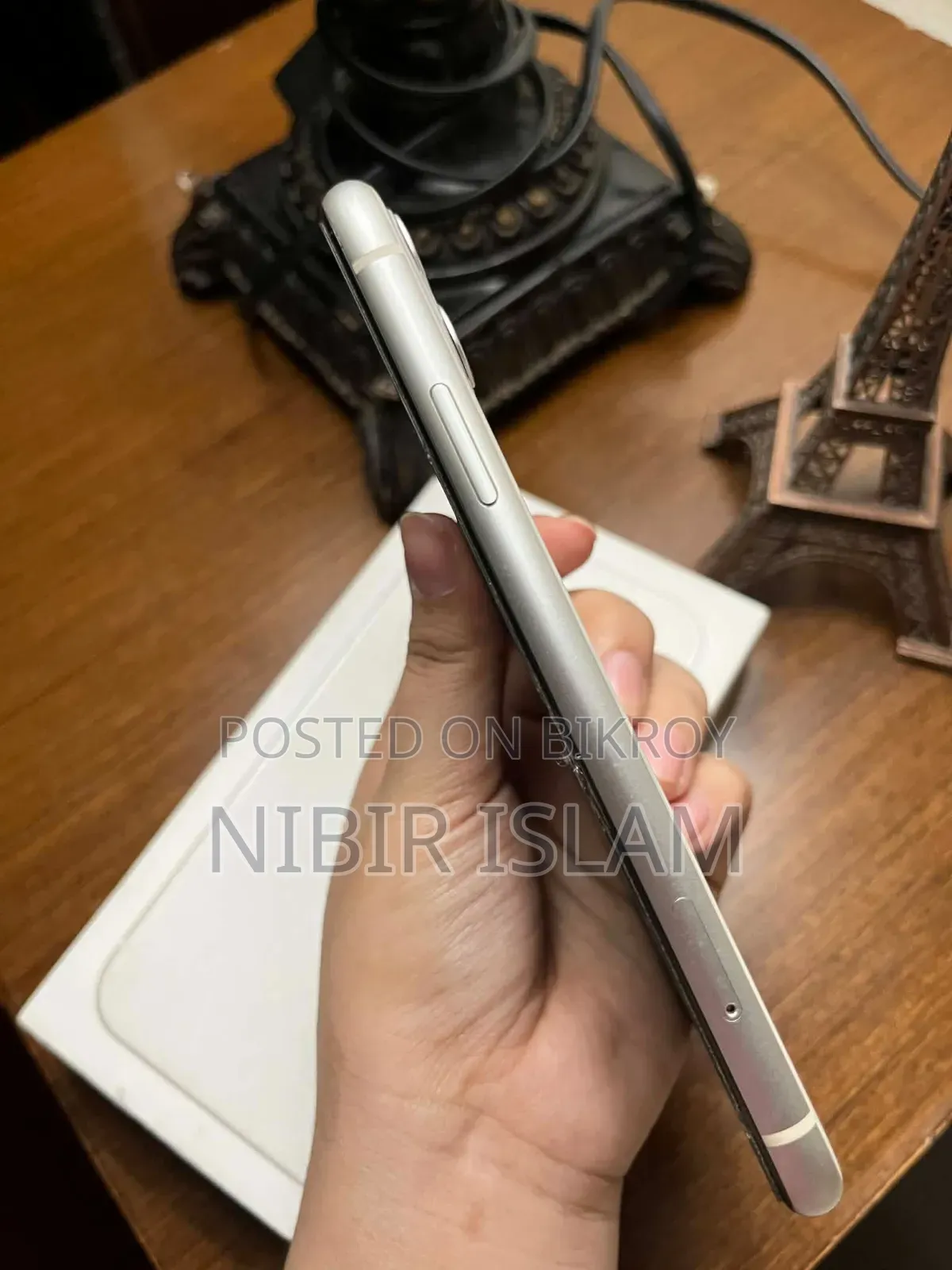 Apple iPhone 11 64 GB White