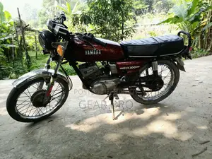 Yamaha 1996 Red