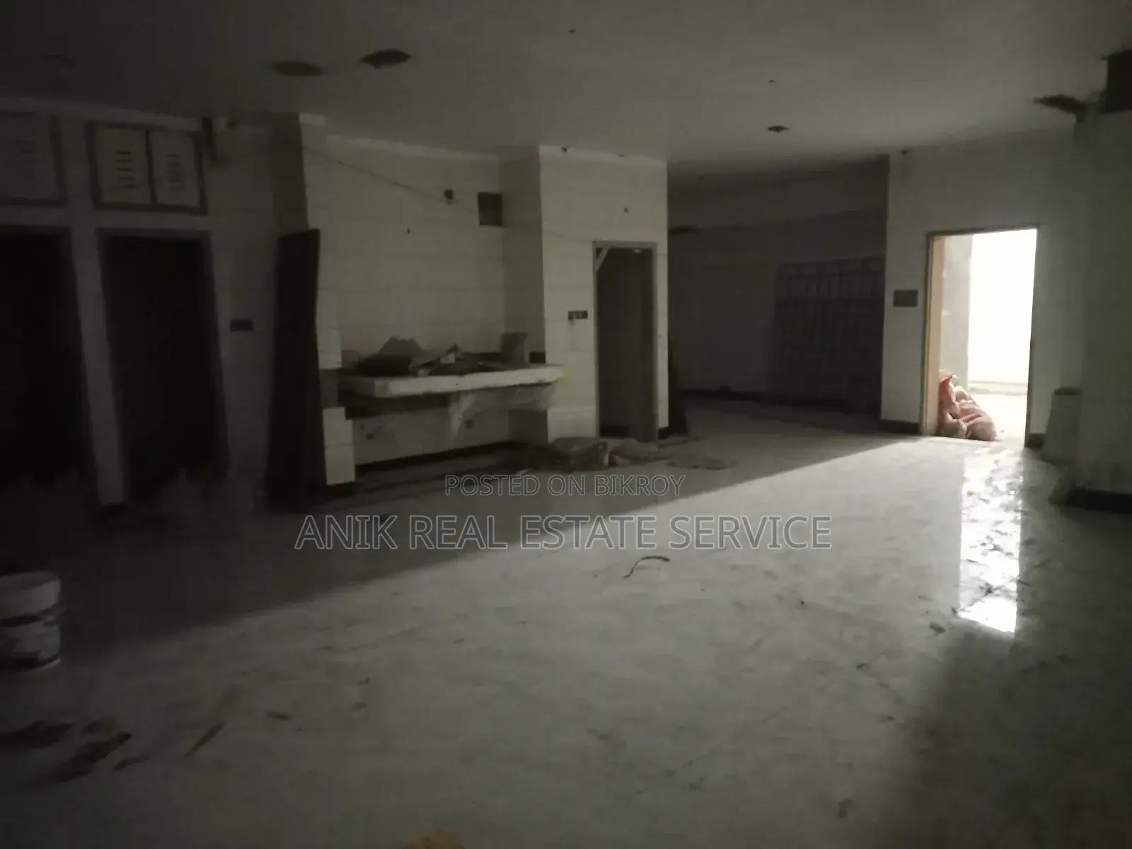 20-bedroom House in Anik Real Estate, Gulshan for Rent