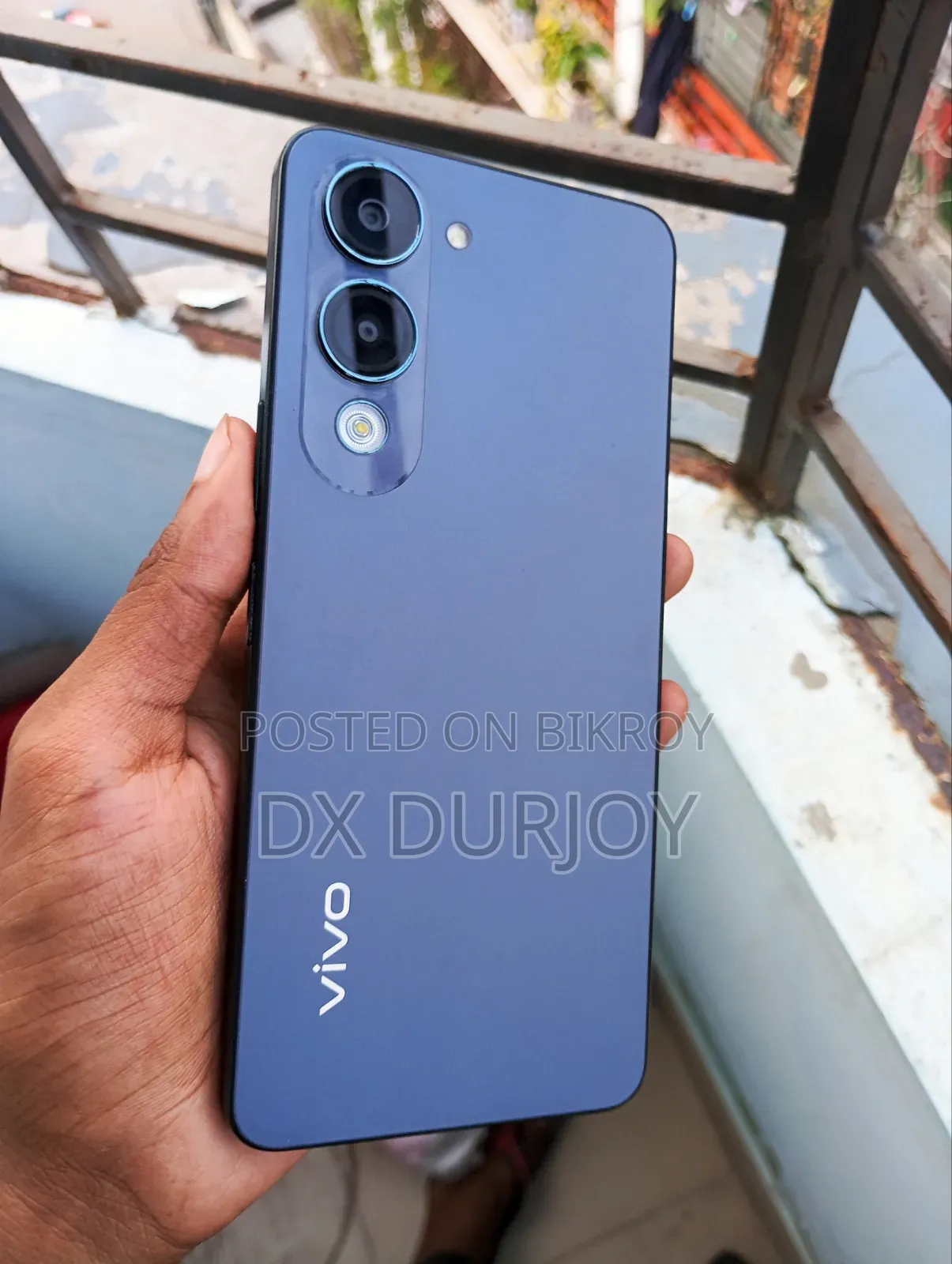 New Vivo Y04 64 GB Blue