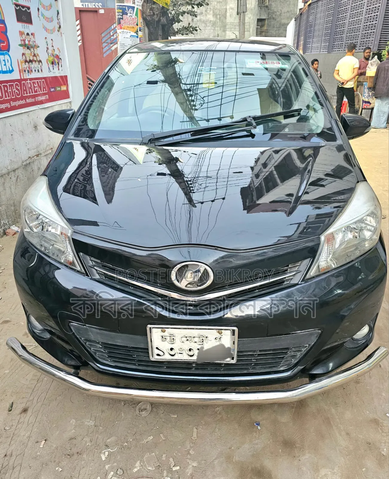 Toyota Vitz 2011 Black