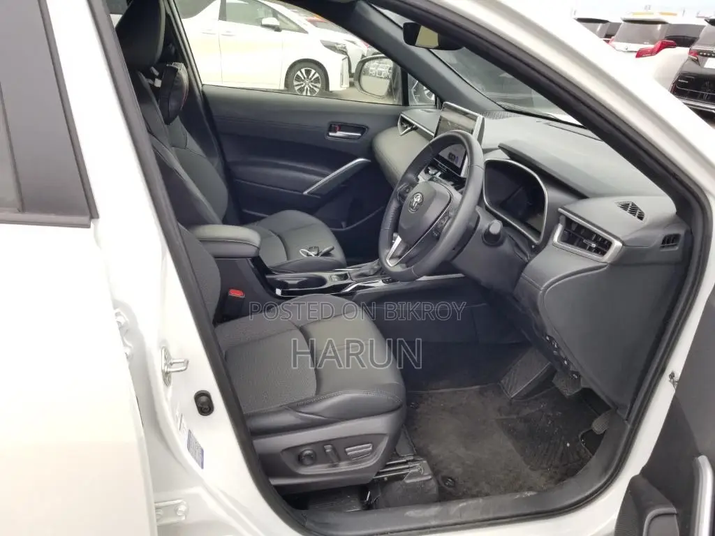 Toyota Corolla Cross 2024 Pearl