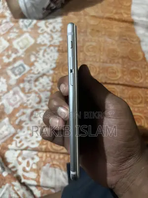 অ্যাপল আইফোন ৬ ৬৪ জিবি সাদা