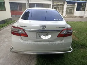 Toyota Premio 2013 White