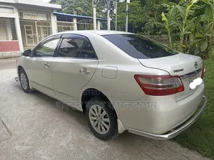 Toyota Premio 2013 White