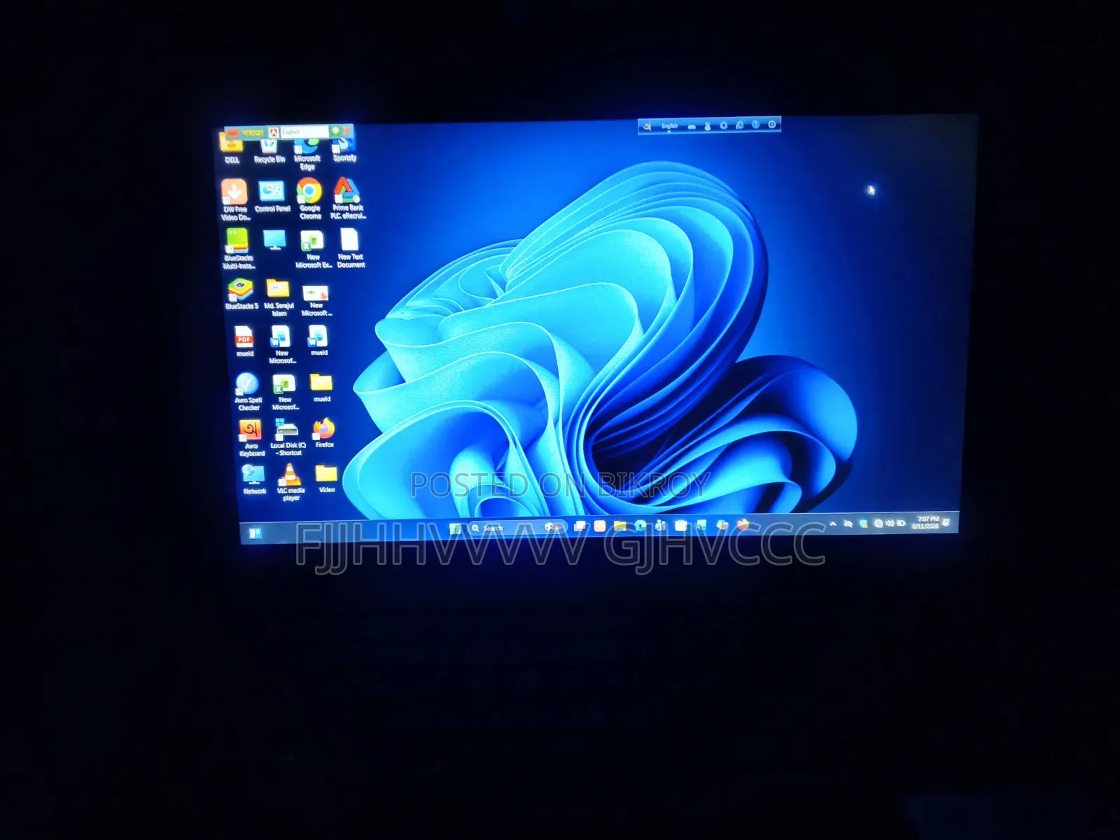 Laptop Dell Inspiron 15 8GB AMD Ryzen 5 HDD+SSD 256GB