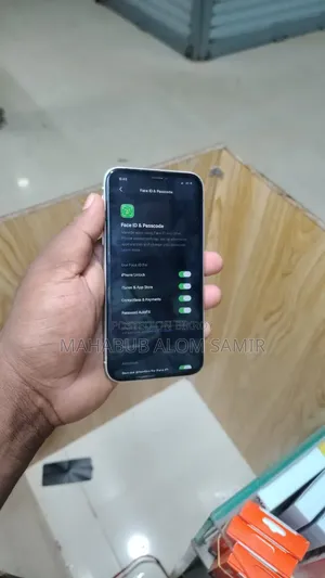Apple iPhone 11 64 GB White
