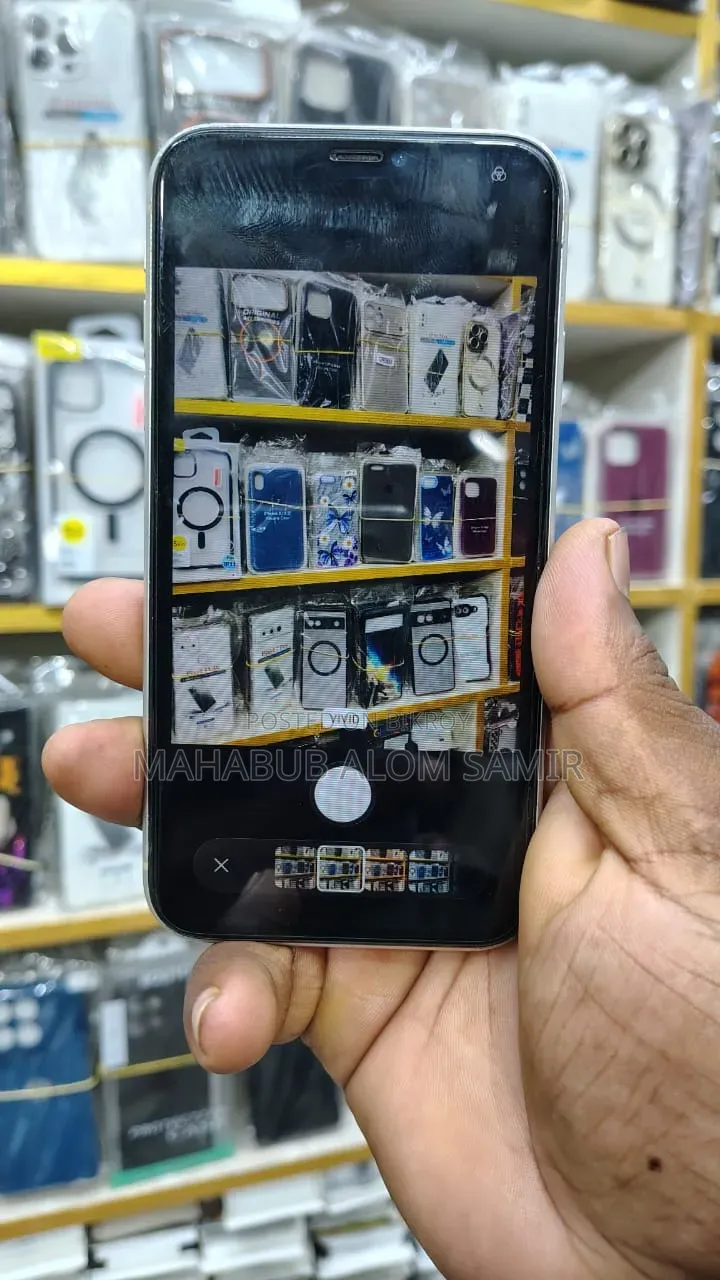Apple iPhone 11 64 GB White