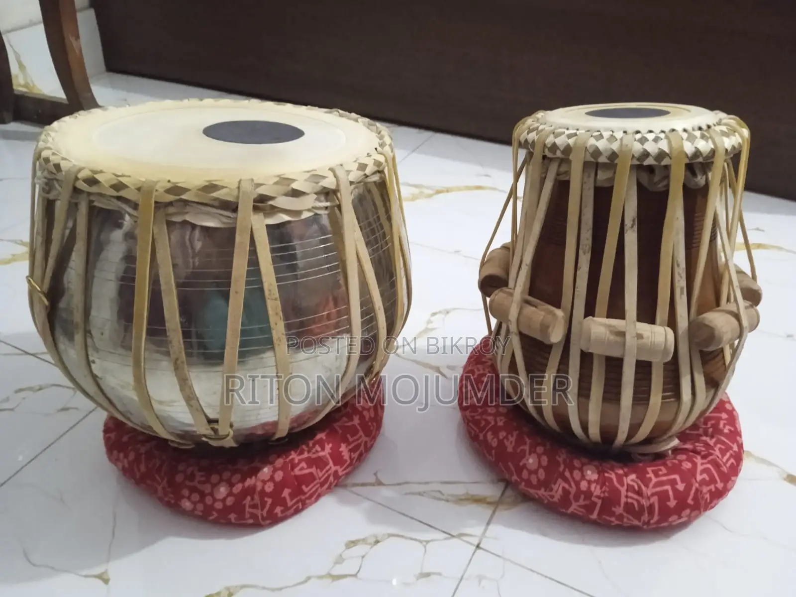 একটি ভালো মানের তবলা বিক্রয় করা হবে।