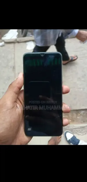 iQOO 128 GB Blue