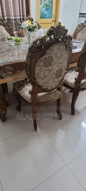 Luxurious Dining Table