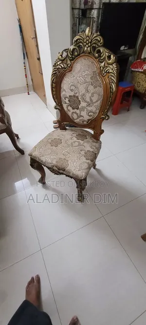 Luxurious Dining Table