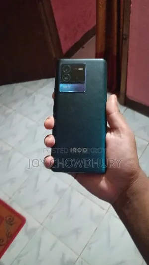 iQOO 256 GB Blue