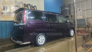 Toyota Noah 2019 Purple