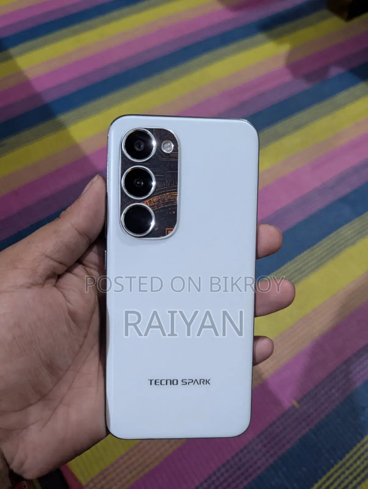 টেকনো স্পার্ক ৪০ প্রো+ ২৫৬ জিবি হোয়াইট