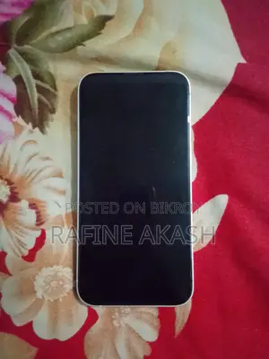 অ্যাপল আইফোন ১৩ ১২৮ জিবি হোয়াইট