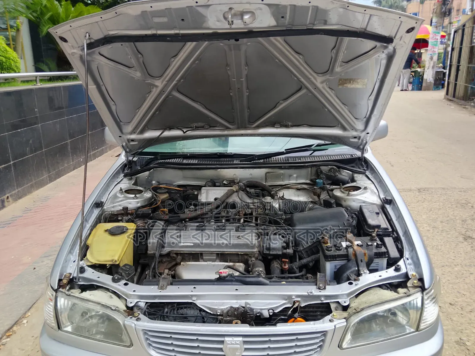 Toyota Corolla 1997 Silver