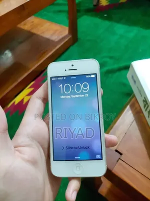 Apple iPhone 5 16 GB White
