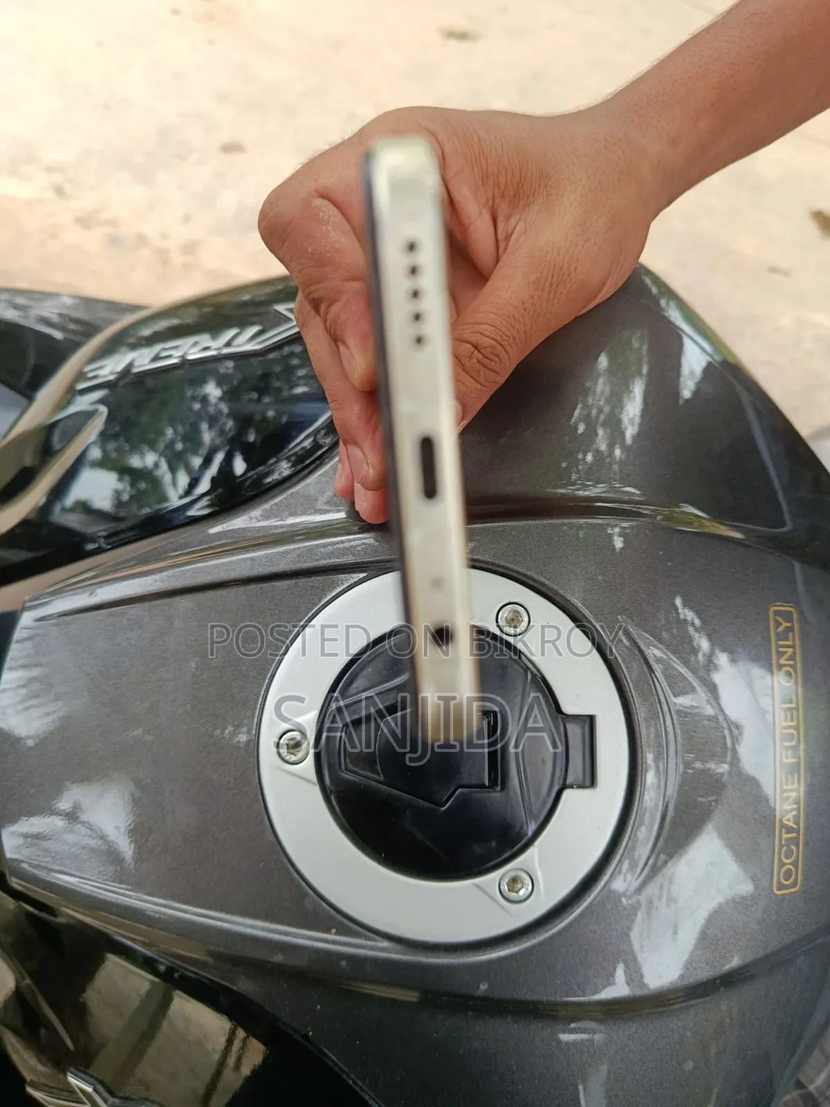 Vivo Y17 128 GB Orange