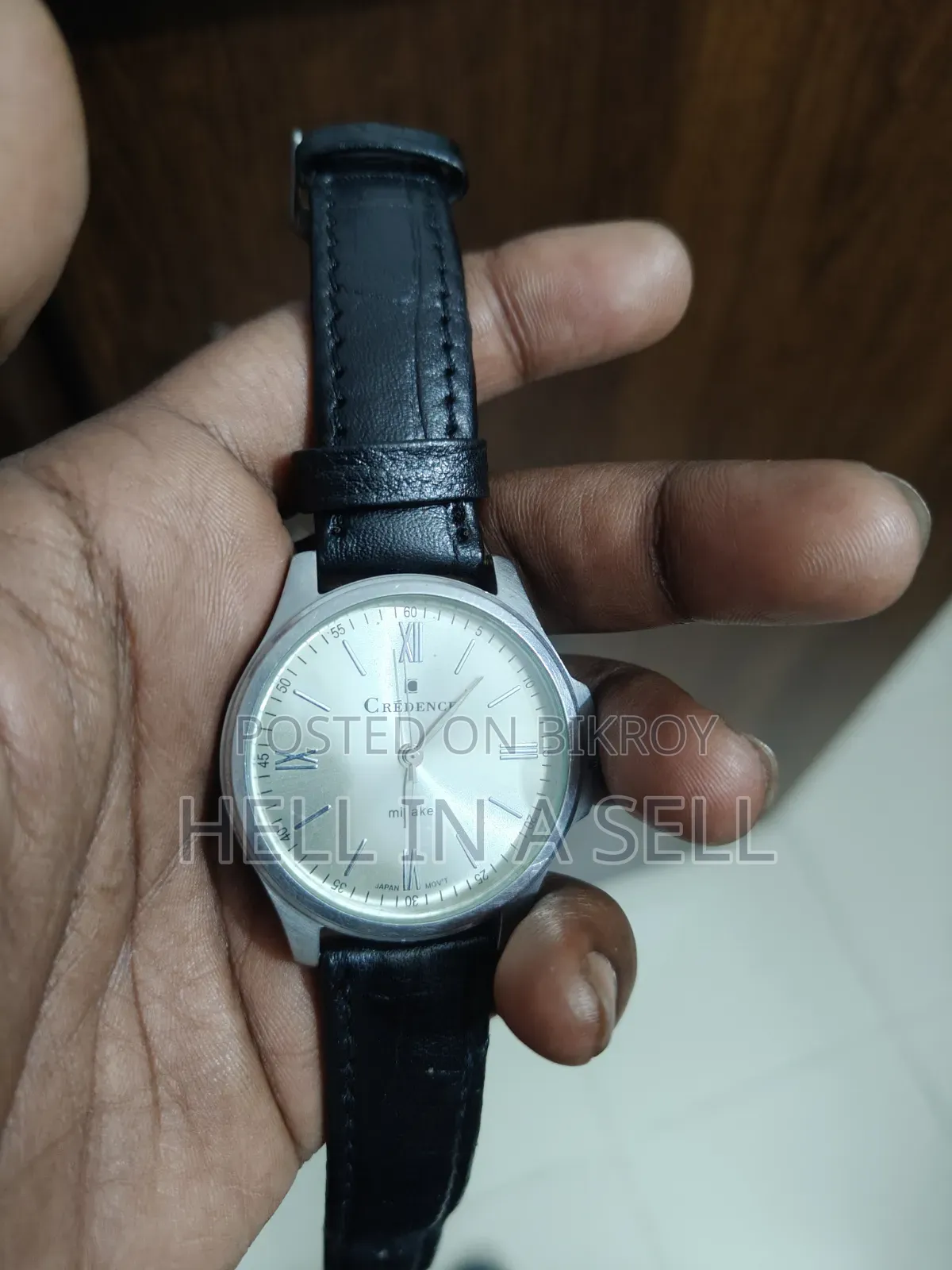 ক্রেডেন্স ওয়াচ