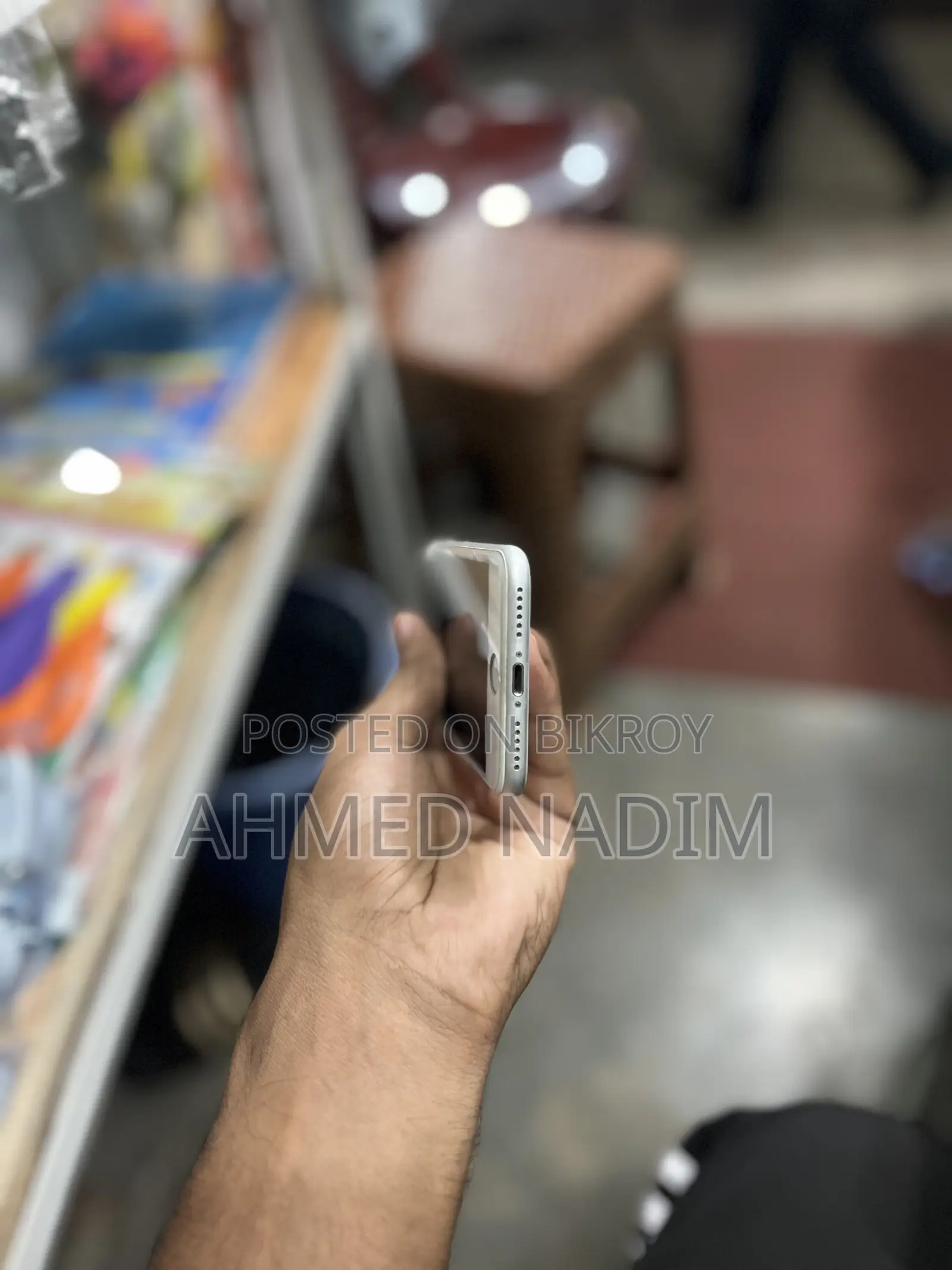 Apple iPhone 8 64 GB White