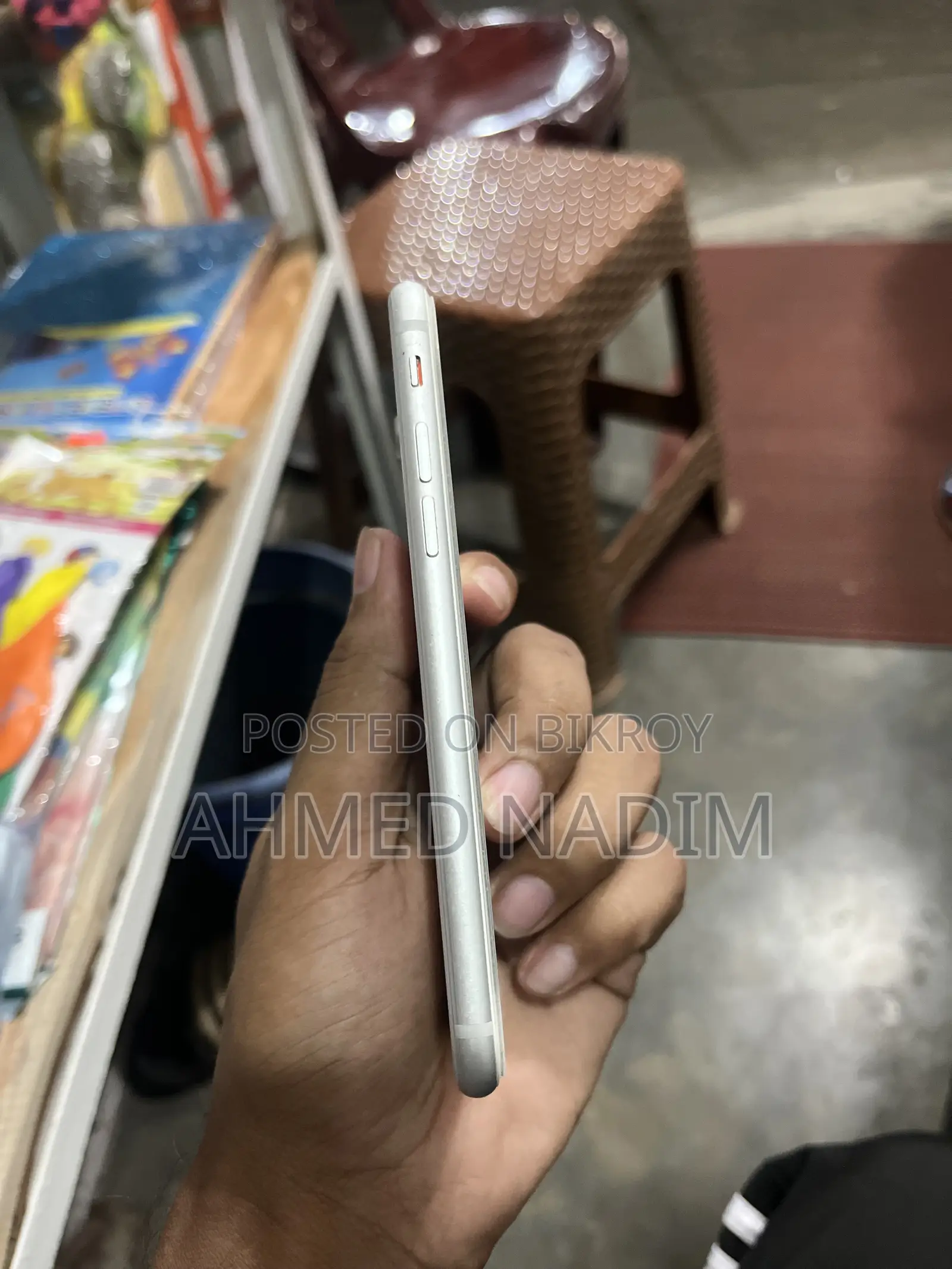 Apple iPhone 8 64 GB White