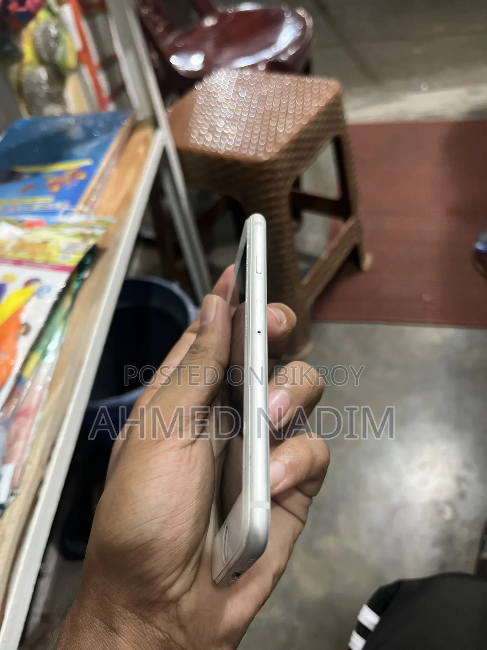 Apple iPhone 8 64 GB White