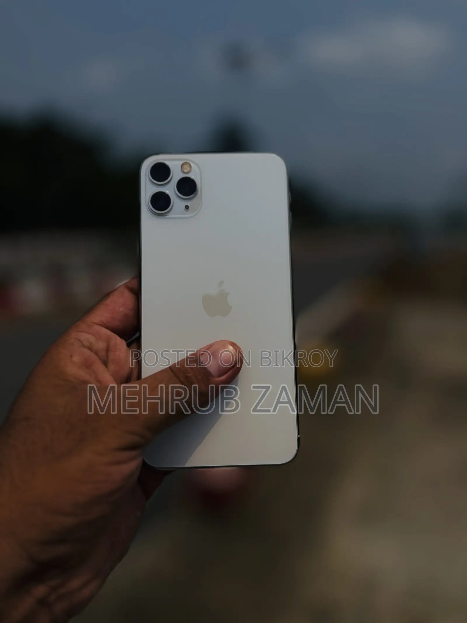 অ্যাপল আইফোন ১১ প্রো ম্যাক্স ৬৪ জিবি হোয়াইট