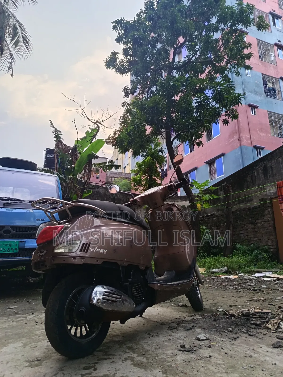 Vespa GTS 125 2021 Gray