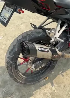 Yamaha R15 V3 2024 White