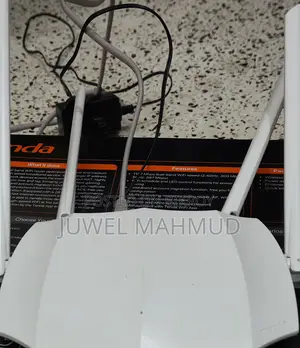 Tenda AC 1200 Router