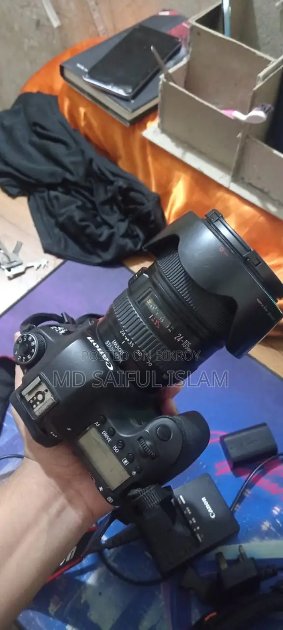 Canon 6d Camera And Canon 24 105 Lens