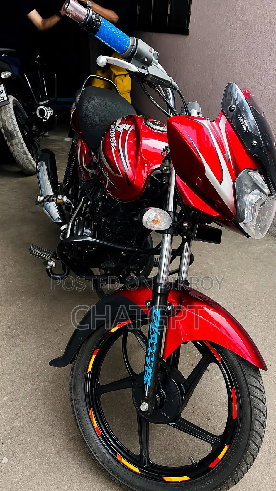 Bajaj Discover 100 2019 Red