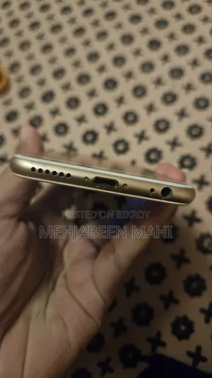 Apple iPhone 6s 64 GB Rose Gold