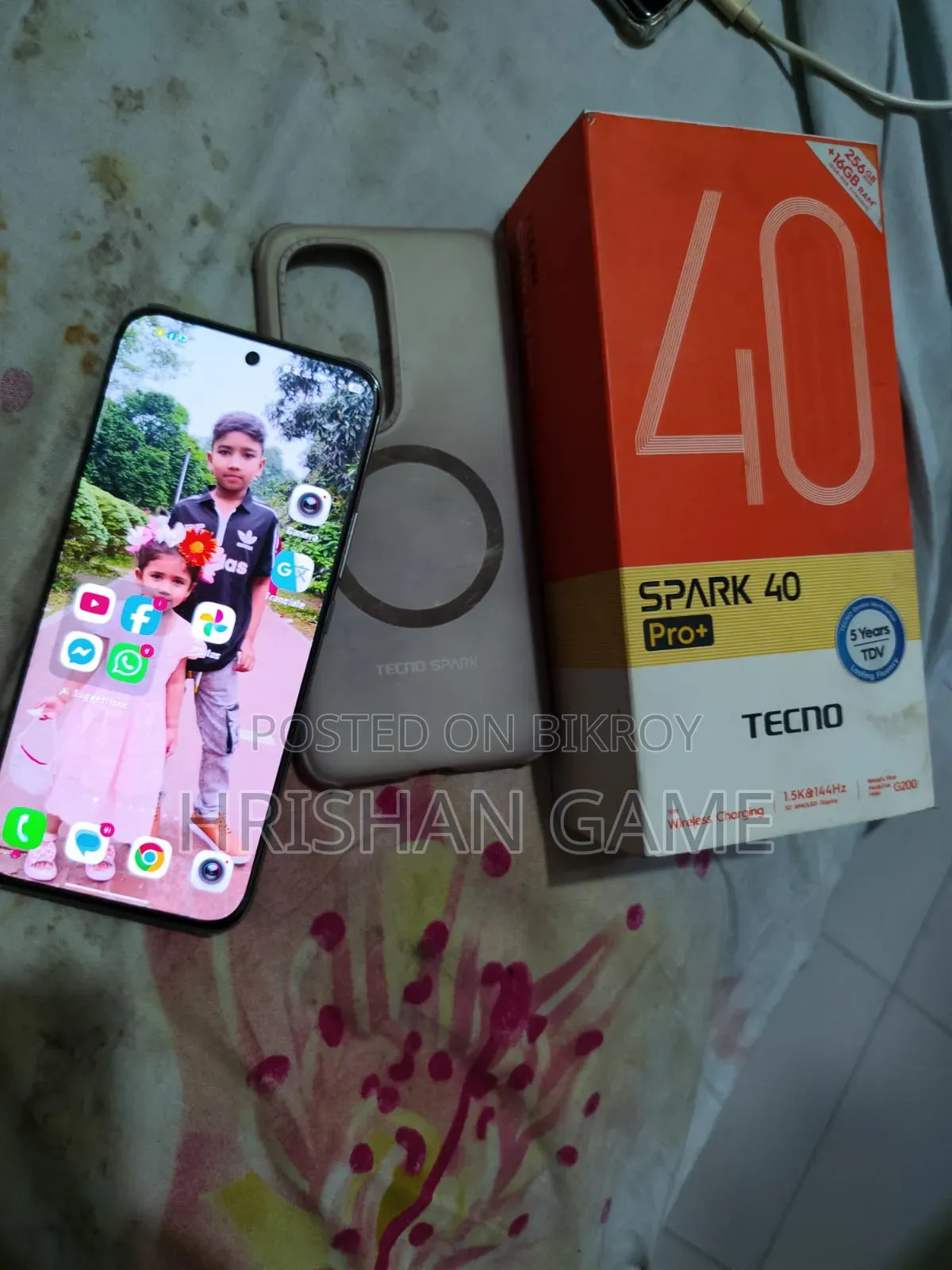 নতুন টেকনো স্পার্ক ৪০ প্রো+ ২৫৬ জিবি সাদা