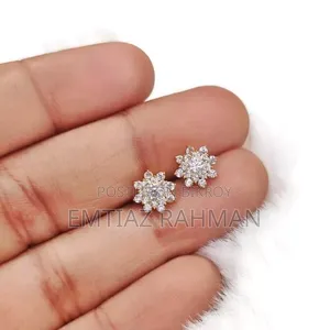Gold Diamond Cut Nosepin