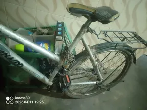 টাকার দরকার তাই সাইকেল টা জরুরি ভিত্তিতে বিক্রি করা হবে
