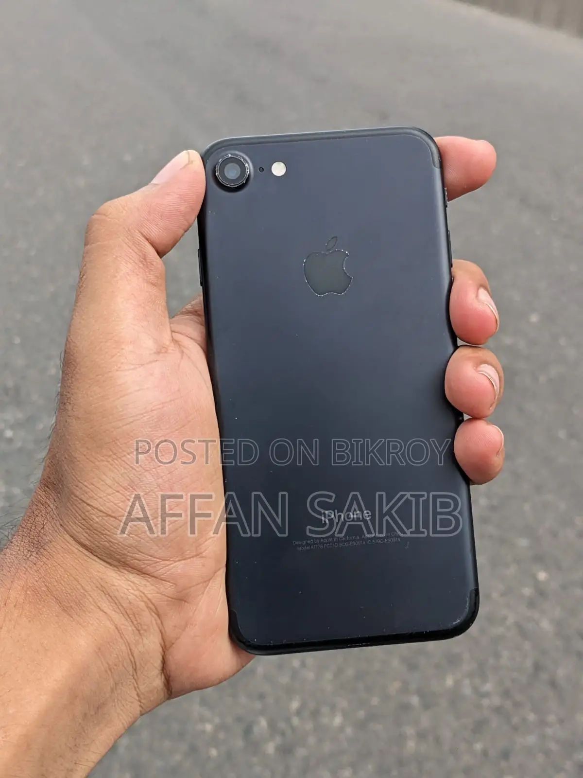 Apple iPhone 7 32 GB Black