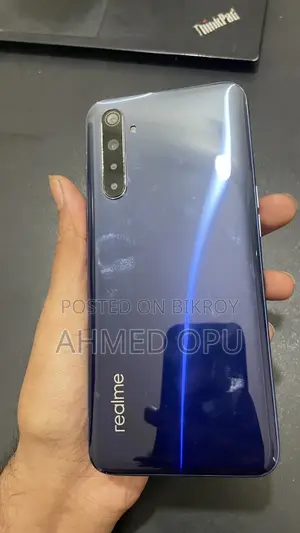 রিয়েলমি ৬ ১২৮ জিবি নীল
