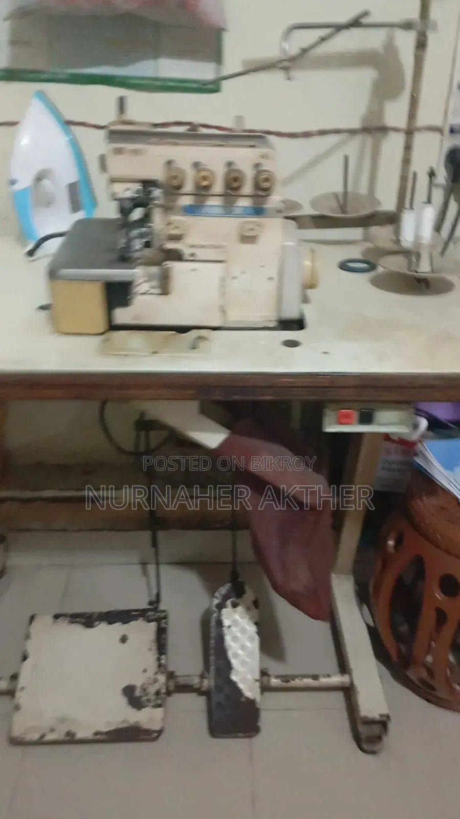 Yamata Industrial Overlock Sewing Machine Full Set