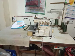 Yamata Industrial Overlock Sewing Machine Full Set