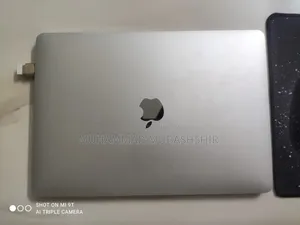 Laptop Apple MacBook 2019 8GB Intel Core I5 SSD 250GB