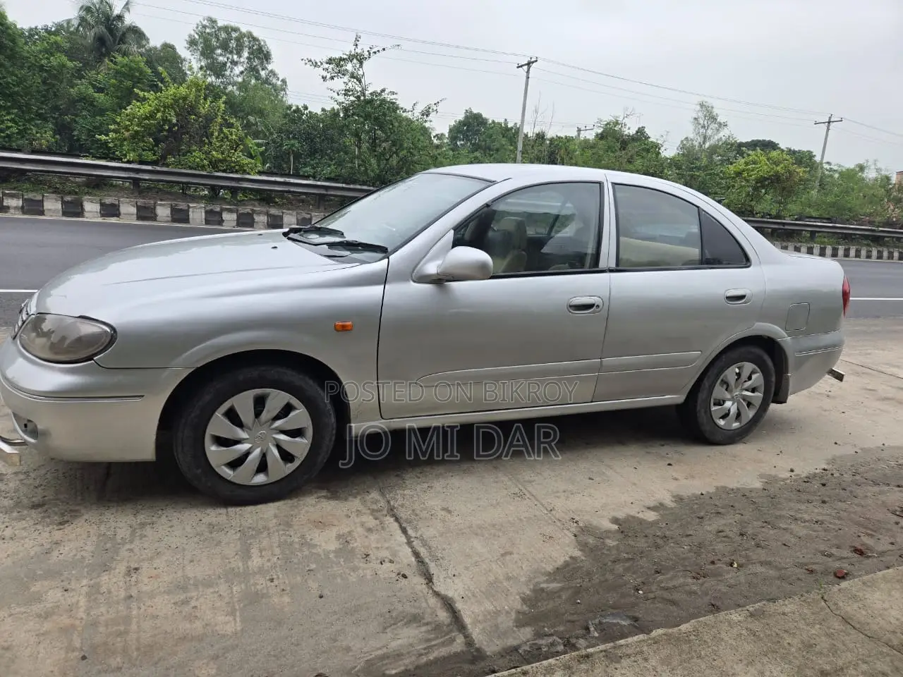 Nissan Sunny 2005 Silver