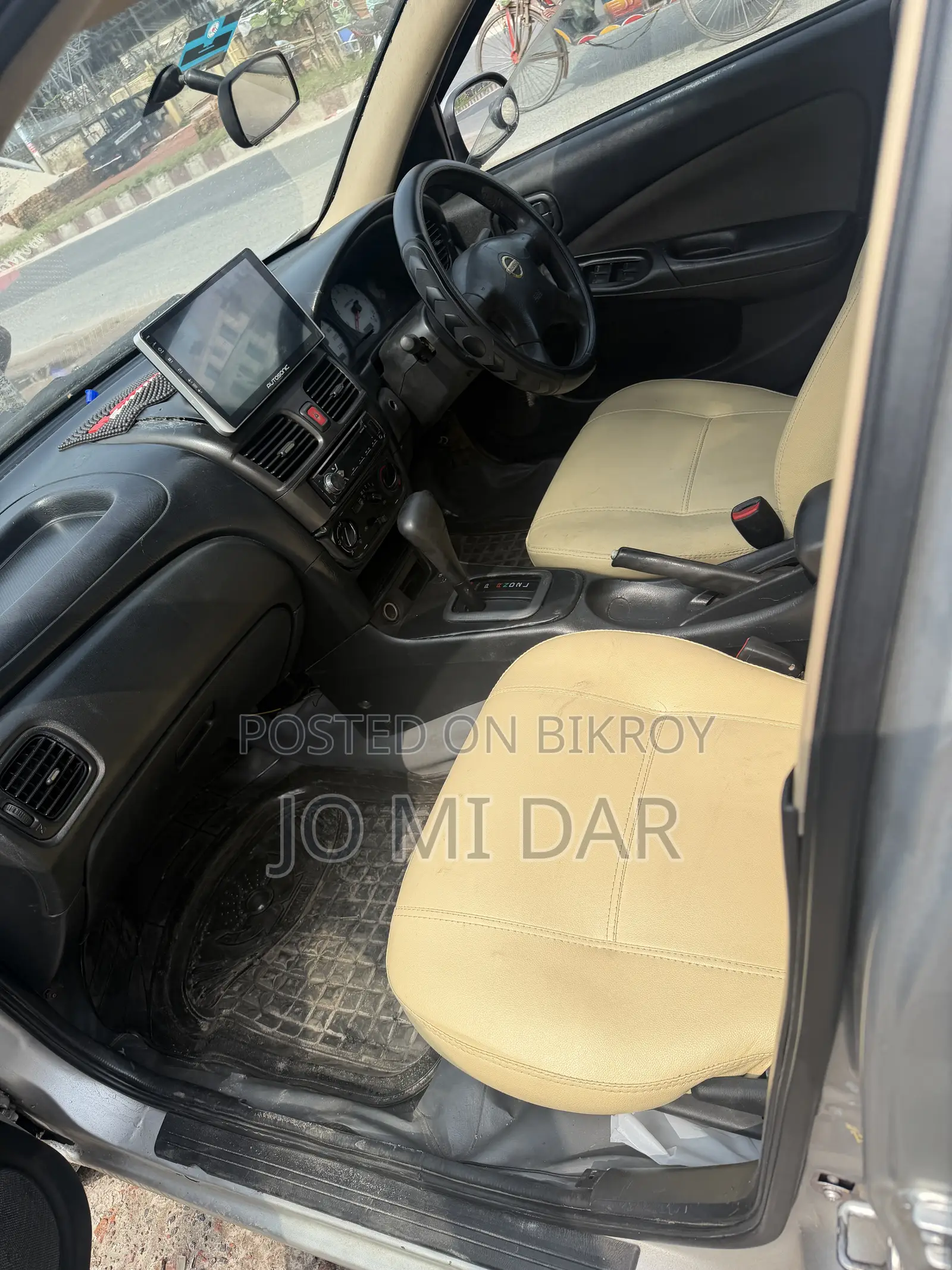 Nissan Sunny 2005 Silver
