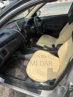 Nissan Sunny 2005 Silver
