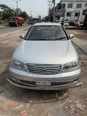 Nissan Sunny 2005 Silver