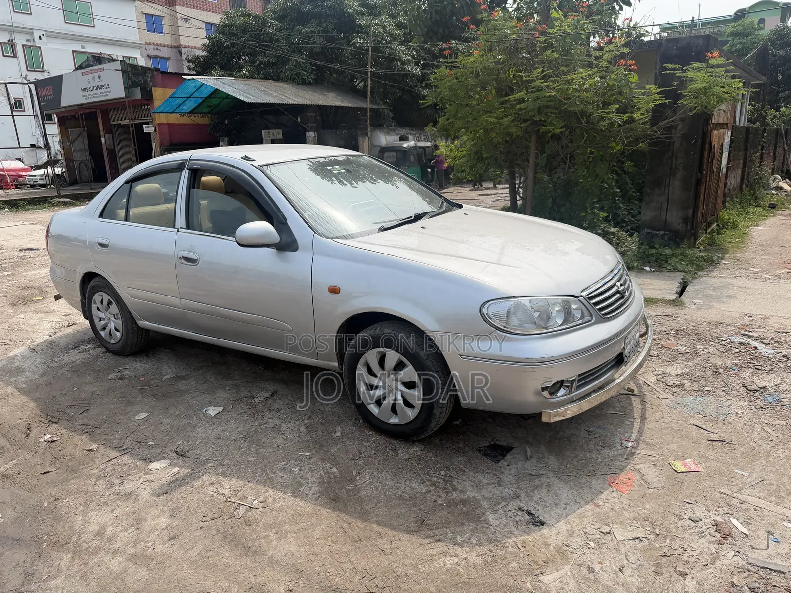 Nissan Sunny 2005 Silver