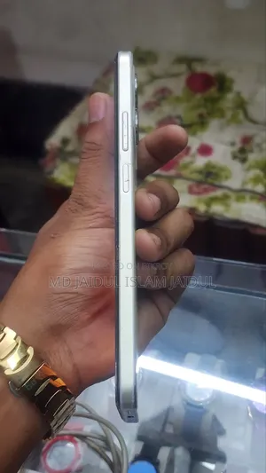রিয়েলমি সি৫৩ ১২৮ জিবি গোল্ড
