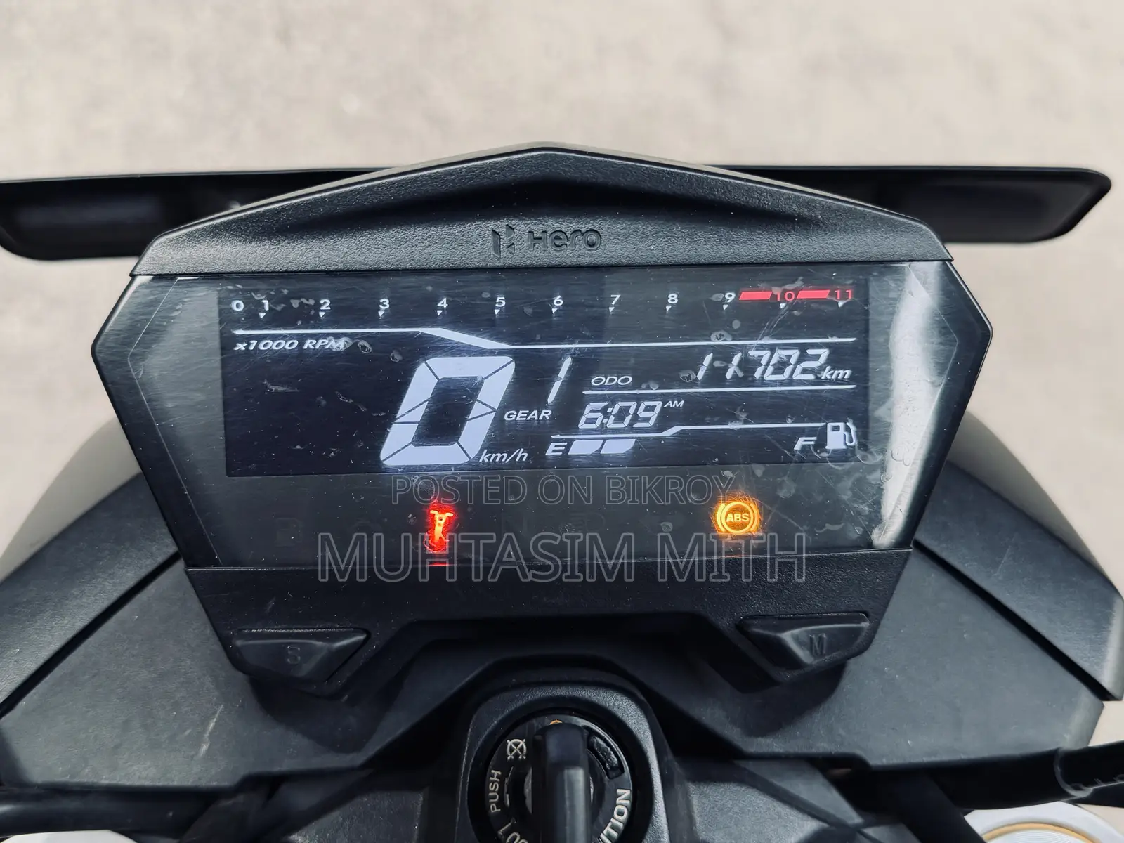Hero Thriller 160R 4V 2024 Black
