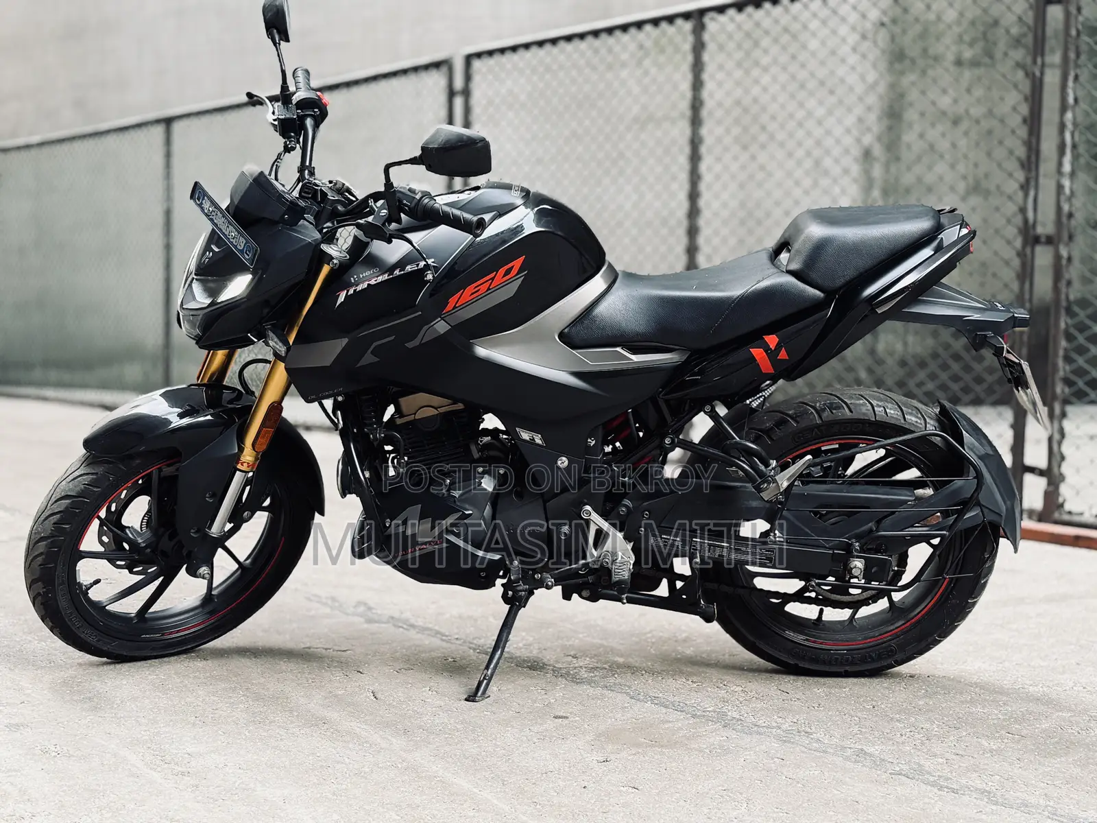 Hero Thriller 160R 4V 2024 Black